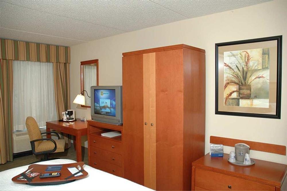 Hampton Inn Martinsburg Room photo