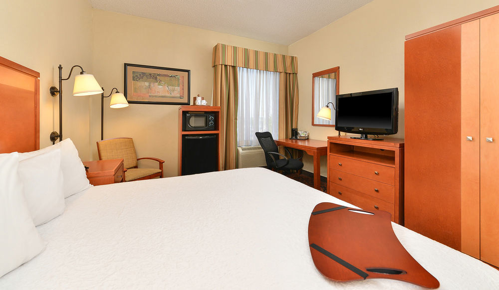 Hampton Inn Martinsburg Exterior photo
