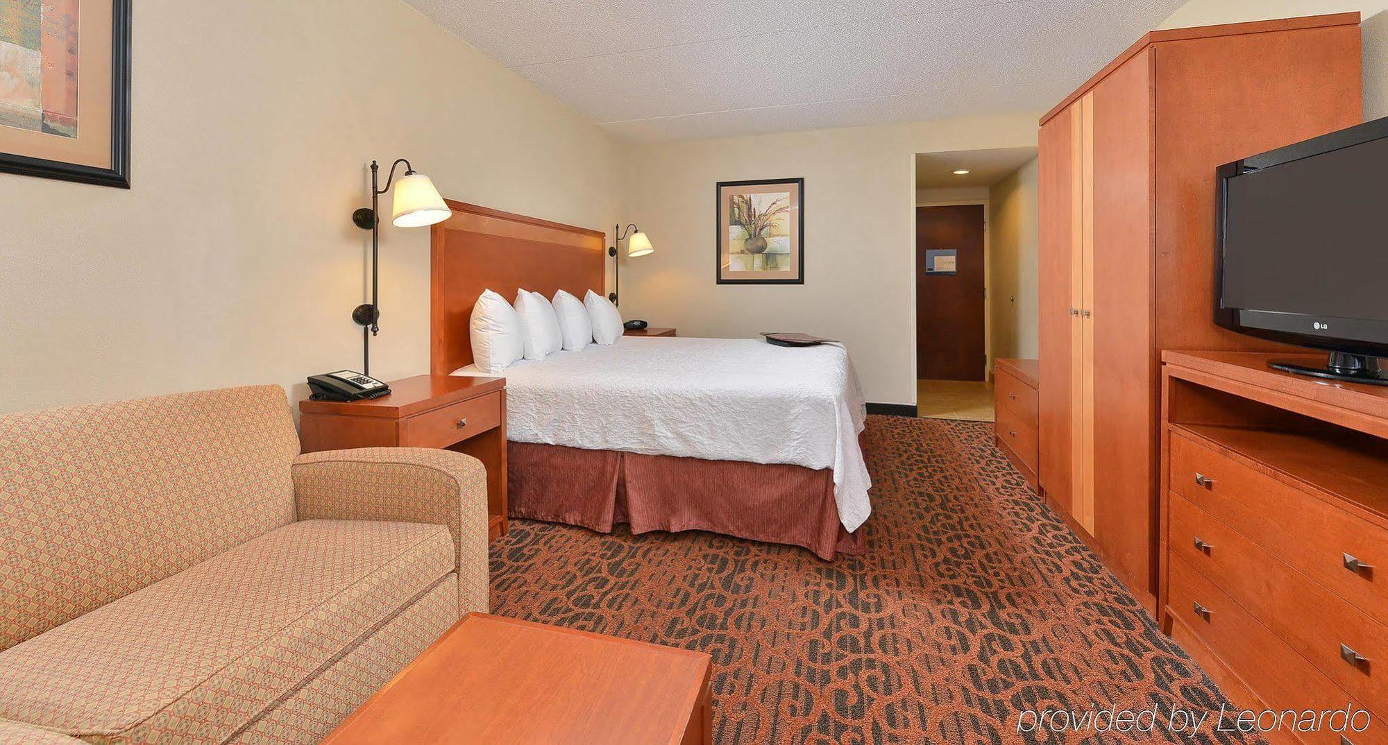 Hampton Inn Martinsburg Exterior photo