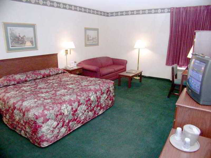 Hampton Inn Martinsburg Room photo
